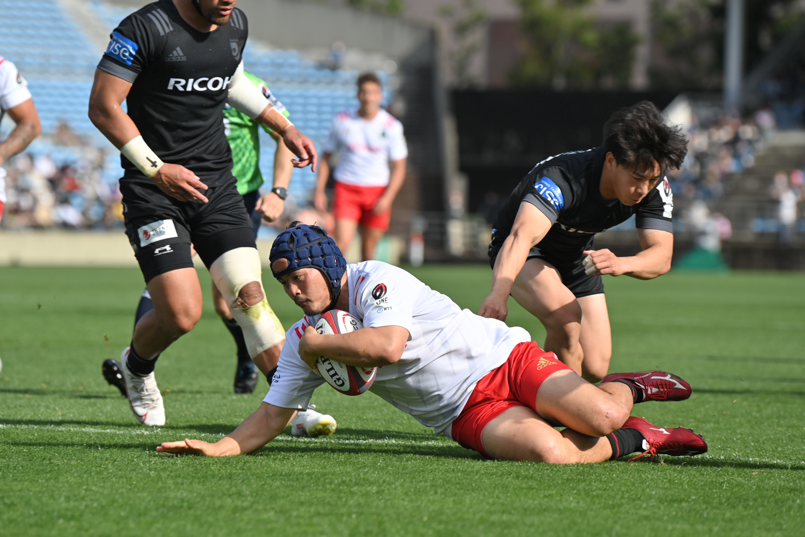 HO彦坂圭克は 2トライを挙げ、11トライでトライランキング4位に